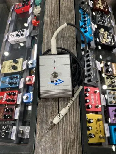 Apex Single Footswitch w/ 10' Cord